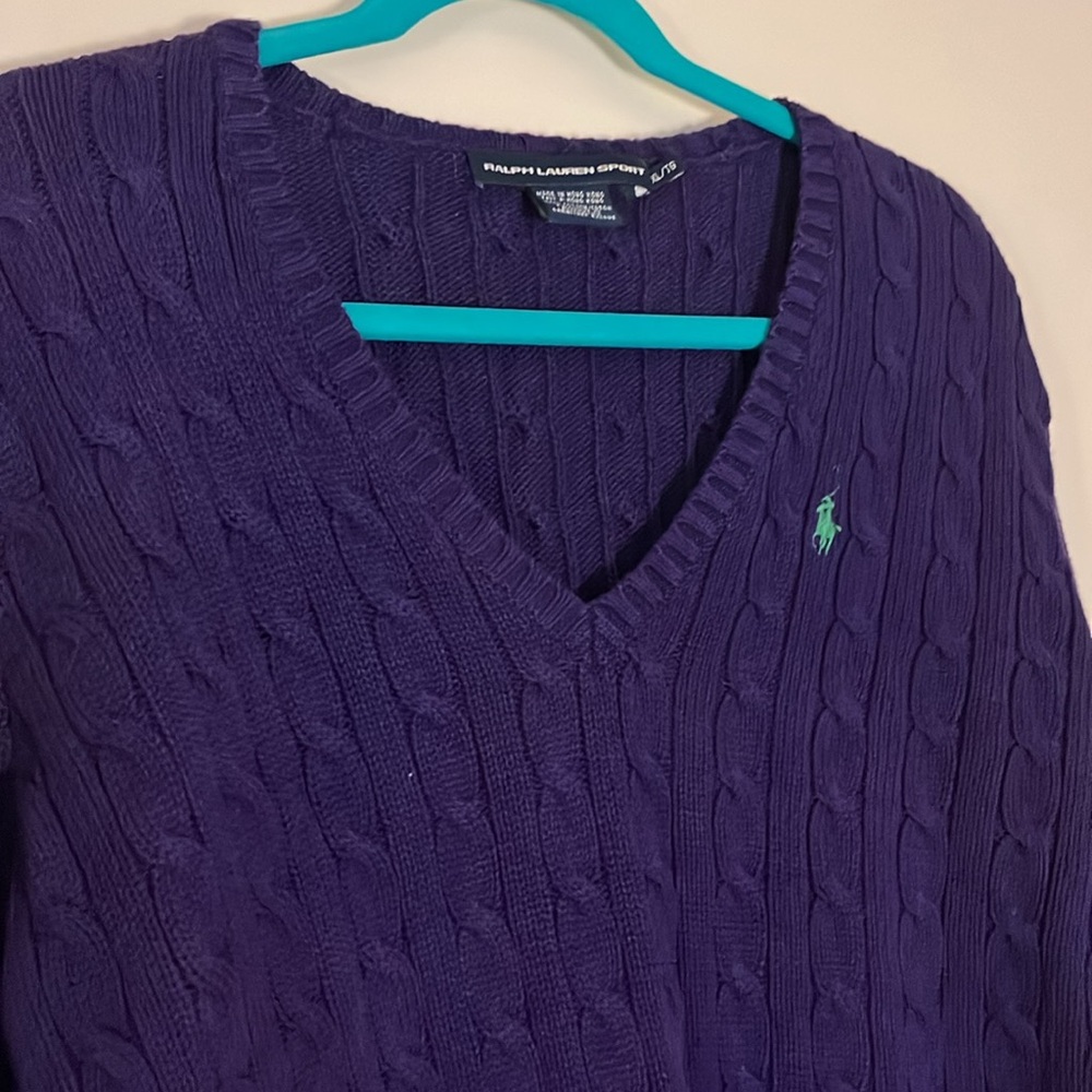 Like new Ralph Lauren Sport purple cable knit classic v-neck sweater with logo - Picture 2 of 4